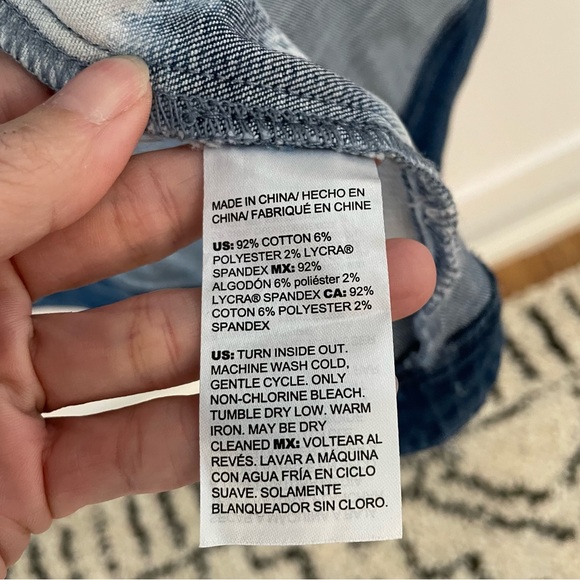 🆕CHICO’S 💙Tie Dye Comfy Denim Jacket - Picture 8 of 16